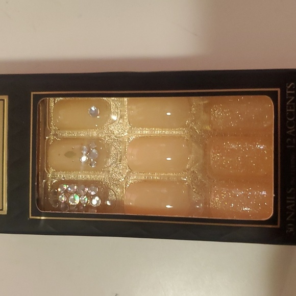 Nails - Picture 2 of 10